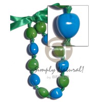 kukui nut choker in graduated blue