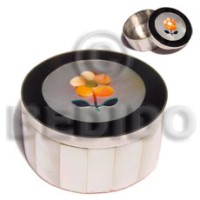 inlaid troca black tab round pillbox