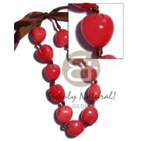 kukui nut choker in graduated light