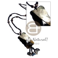 22in. 2 3mm coco heishe hammershell sq. cut and