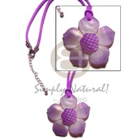 graduated lilac tones hammershell flower pendant in
