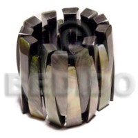 elastic blacklip bangle with resin backing