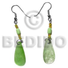 dangling 25mmx10mm pastel green hammershell teardrop with
