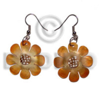 dangling 30mm flower hammershell in graduated orange