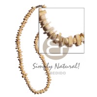 sq. cut melo chips with 2 3mm coco