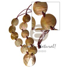 10 pcs. 35mm round brownlip shells and