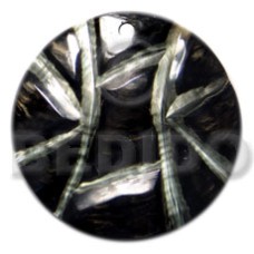 40mm round blacklip with skin