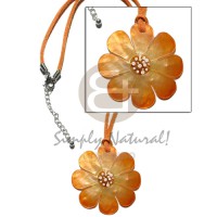 graduated orange tones hammershell flower pendant in