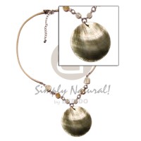 40mm round blacklip pendant with troca beads