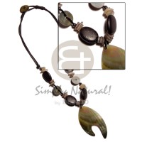 45mm blacklip pendant in double wax cord