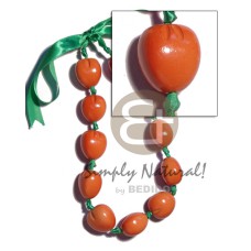 kukui nut choker in graduated orange