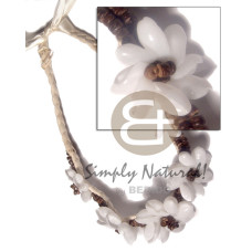 braided flat abaca choker with 5 pcs flower bubble shells and 4 5m