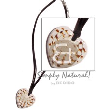 heart cunos 40mm on leather thong