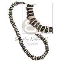 7 8mm black coco pokalet and white rose