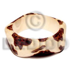 ambabawod bangle with wood burning